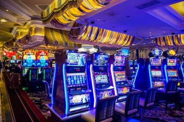 Game interface showing bets and table options